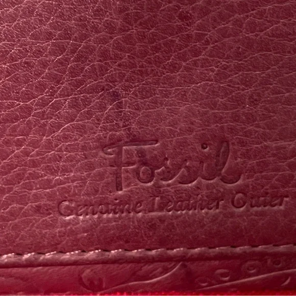 Fossil Burgundy Embossed Leather Wallet - Picture 3 of 6
